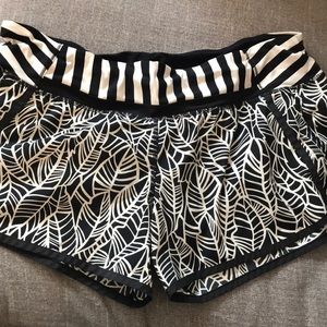 Lulu lemon running shorts
